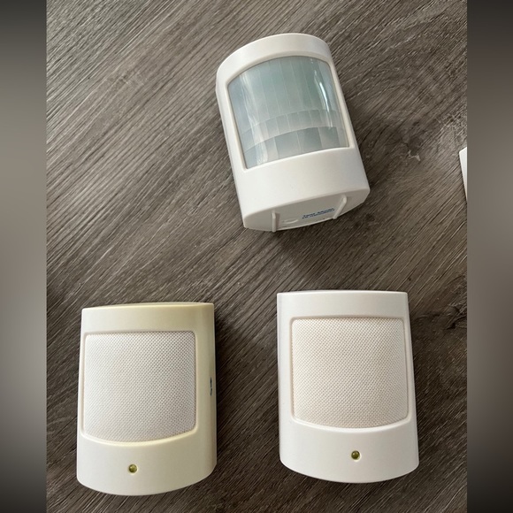 Simplisafe System - Previous Generation - Picture 3 of 9